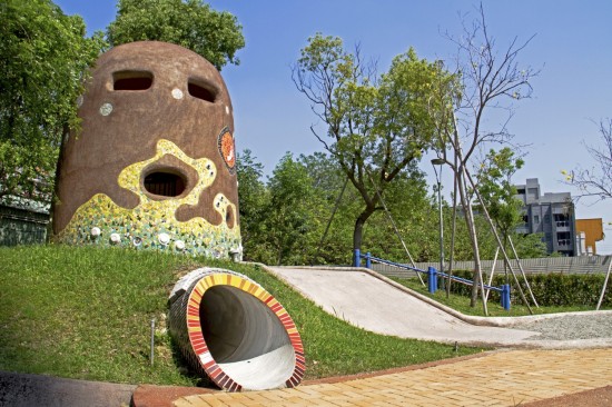 新業(yè)觀峰 公共藝術品 ─ 【小妖精の砦】