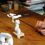 每件藝術(shù)品的生成，乘載了藝術(shù)家的投射與想像，初期精緻的縮小版模型，皆是每件作品實踐的開端。