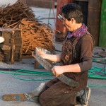 日本雕塑藝術(shù)家–大隅秀雄，透過多種類的金屬的連結(jié)，精算後的輪軸和自然風力的帶動，將來自內(nèi)心的細膩聲音與自然環(huán)境間的和睦共存，藉由視覺、空間、體感的經(jīng)驗，展現(xiàn)當代創(chuàng)作的本質(zhì)。(圖為樸石藝術(shù)提供)