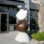 宜家公共藝術(shù)品-平凡的幸福/承擔。父母永遠是孩子走向完美人生的基石與溫暖的避風港。