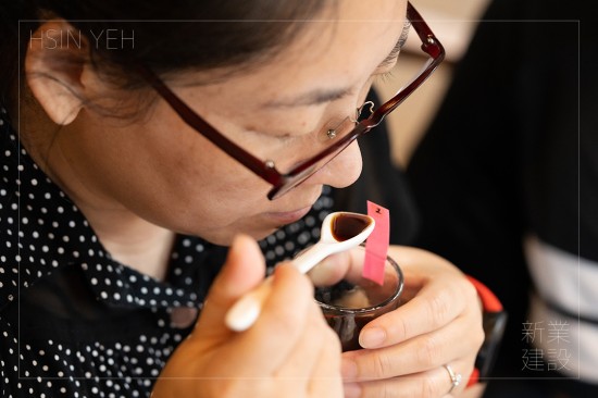 在地風(fēng)土記憶轉(zhuǎn)化為真切的感受，把這獨特氣味的記憶留存在腦海裡，並長存於心。