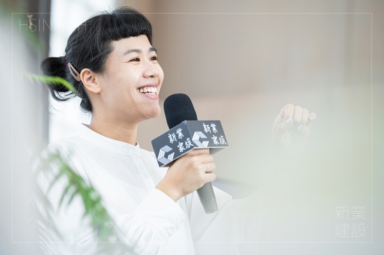 邀請浮生半閑董紜綺老師 帶領(lǐng)4位茶師，淺談茶的風(fēng)味輪，製程背景、有無發(fā)酵、香氣展現(xiàn)和沖泡手法。