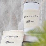 『客製化飲料手提袋』，讓大人小孩皆能隨身〝袋〞著走，一起分享甜蜜每一杯。