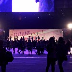 2019年10月20日週日清晨，天色尚未醒轉(zhuǎn)，臺中市政府前廣場早已熱鬧滾滾，打出的光，照耀著預(yù)備的跑者，更顯耀眼。