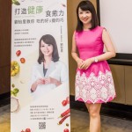 身為健康、瘦身調(diào)理方面的專家，怡里營養(yǎng)師也?；钴S於各大電視節(jié)目，感謝營養(yǎng)師親臨新業(yè)與我們家族一同分享健康的美好