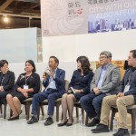 本次演講分別有龍寶建設(shè)張麗莉董事長(zhǎng)（右三）、FIABCI世界不動(dòng)產(chǎn)聯(lián)盟前會(huì)長(zhǎng)Danielle Grossenbacher(左二)、內(nèi)政部政務(wù)次長(zhǎng)花敬群(右二)、臺(tái)中市政府都發(fā)局局長(zhǎng)黃文彬(右一)、逢甲大學(xué)建築學(xué)院院長(zhǎng)黎淑婷(左一)與新業(yè)建設(shè)卓勝隆董事長(zhǎng)(左三)出席，親自與所有關(guān)心社會(huì)住宅正義、具建築開發(fā)背景的業(yè)者會(huì)面討論本項(xiàng)議題。