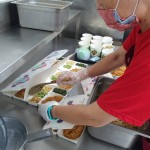 服務(wù)對(duì)象中也有咀嚼不佳、特殊疾病的長(zhǎng)者，由社工及營(yíng)養(yǎng)師評(píng)估後，客製化餐點(diǎn)類型，從中獲得飽足及滿滿的營(yíng)養(yǎng)。