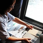 不只是在會(huì)議桌上的研討，建築設(shè)計(jì)師以獨(dú)到眼光，讓板材沐浴於自然光中，找出板材與您匹配的理由。