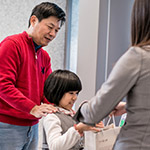 被優(yōu)美音符環(huán)繞的孩子們，將成為懂得音樂，也享受音樂的人。