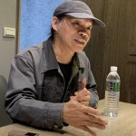 藝術(shù)家王忠龍的鐵雕作品中以鳥隻見長，在與新業(yè)的暢談過程中，聊到他對家與鳥兒的一番詮釋，像是心中的種籽終於長成大樹，完成它的使命。