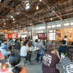 位於臺中東區(qū)的第四市場，至今保留日治時期建築之屋架、屋頂及閣樓，讓住戶們在近百年的古蹟裡品味百年糕餅。