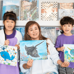 繽紛畫作、燦爛笑容，藉由相機留下美好記憶。