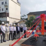 新業(yè)團(tuán)隊(duì)抱著虔誠(chéng)、喜悅的心，期盼即將開(kāi)啟的東區(qū)「新業(yè)築森鄰」。