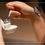 絲翠(STRACCIATELLA)是將新鮮莫札瑞拉，撕成細(xì)細(xì)的絲狀後，浸漬在臺(tái)灣在地鮮奶手工製成的鮮奶油裡，口感清爽、入口即化。