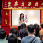 由東華皮影劇團自製的獨特『紙影戲偶』–孫悟空、鐵扇公主、牛魔王造型，作為當天伴手禮之一，讓大朋友與小朋友動動手指彩繪與DIY。