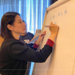 討論激勵(lì)部屬技巧，透過(guò)外在、內(nèi)在、有形、無(wú)形的方式，搭配結(jié)構(gòu)化的管理行為，不僅可鼓勵(lì)部屬向前的動(dòng)力，更可凝聚團(tuán)隊(duì)團(tuán)結(jié)力。