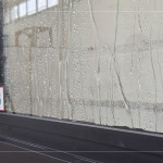 風(fēng)雨來臨之時，守護(hù)著家人們，窗內(nèi)保留屋內(nèi)的靜謐、溫暖、安全，為生活增添多一份質(zhì)感。