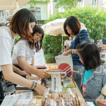 擔(dān)任文學(xué)館書席認養(yǎng)人邁入第五年，不時有補充好書的需求，感謝許多熱心的家族朋友，攜帶好書與大家分享，透過 ＃共享_共好，譜出更多美麗的故事。