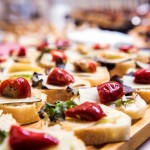 酸甜、濃郁、配著麵包的乳酪小點，對味蕾來說具有相當多的層次，只要一口就能讓人留下驚喜印象。