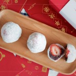 一份為你準(zhǔn)備的莓好祝福。新年，與家人分享草莓大福，內(nèi)藏紅紅的喜氣，滿滿福
氣的寓意，格外幸福。