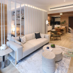 每個角落都充滿溫度，無論是與家人閒聊、閱讀，或靜靜放空，都能感受到生活的輕盈與自在，描繪出理想居所中最真實的幸福氛圍。(此為新業(yè)恆一樣品屋實景)