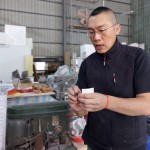 「創(chuàng)作藝術(shù)就像重新闡述生活中的細(xì)節(jié)、經(jīng)驗及體會」-藝術(shù)家 任大賢。