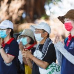 5月中旬，天氣已漸趨炎熱，新業(yè)建設(shè)卓勝隆董事長（圖中）率領(lǐng)同仁一同前往筏子溪淨(jìng)溪，為環(huán)境保護盡一份心力，開始前以虔誠的心向河神祈求當(dāng)天平安順利。