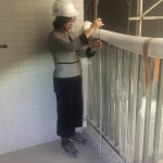 為了安全起見，新業(yè)職人團(tuán)隊(duì)相當(dāng)重視陽(yáng)臺(tái)欄桿高度，除了合乎建築技術(shù)規(guī)則，也包含替住戶與家人著想的心意。