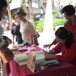 《失聲畫眉》作者凌煙11月17日來到臺中文學館參與「百萬文學市集」。（圖片提供：臺中市文化局）