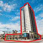 住家寬敞方正，建材配備高檔。